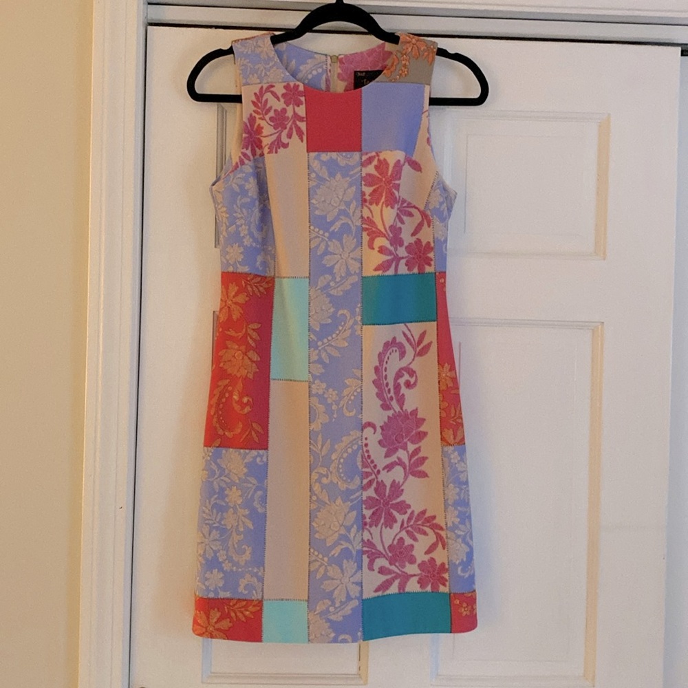Sleeveless dress